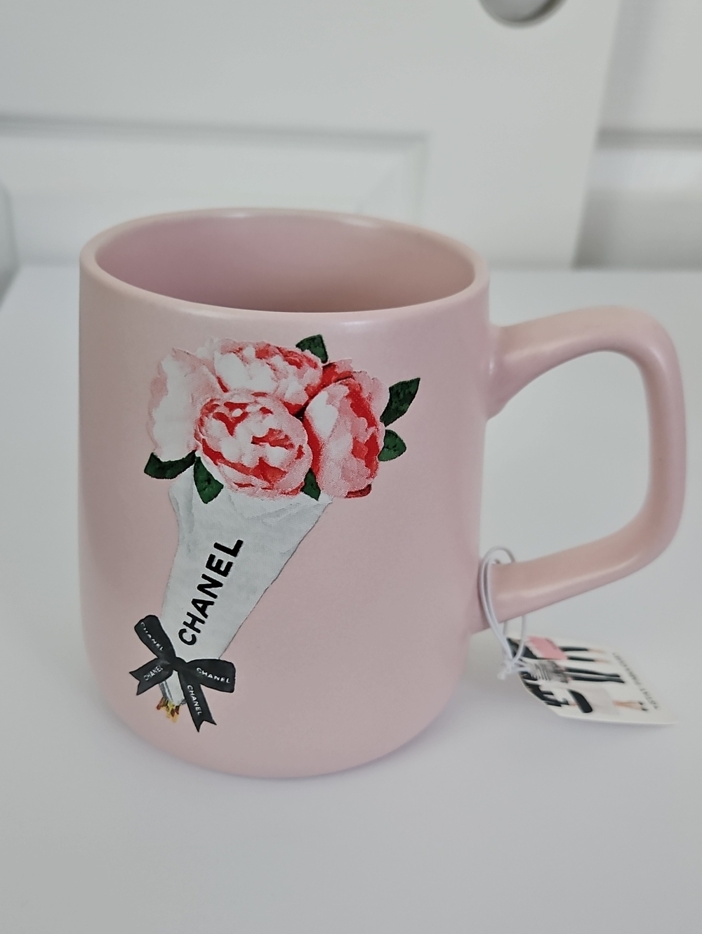 NWT Lux-inspired Mug